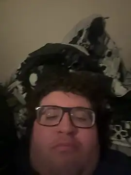 bisexualust online show from April 22, 2026, 3:53 am