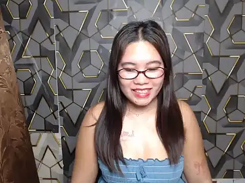 Snapshot of ur_prettychelsie chatting on June 10, 2026, 11:09 am ur prettychelsie online show from June 10, 2026, 11:09 am