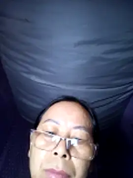 Snapshot of Ari-Na9 chatting on May 7, 2026, 8:03 pm Ari-Na9 online show from May 7, 2026, 8:03 pm