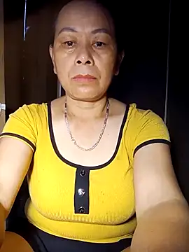 Snapshot of Ari-Na9 chatting on May 12, 2026, 7:05 am Ari-Na9 online show from May 12, 2026, 7:05 am