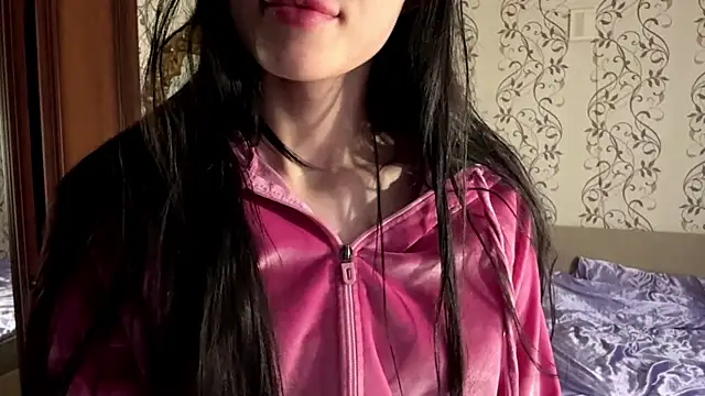 Snapshot of RosamondRuhn chatting on May 10, 2026, 11:04 am RosamondRuhn online show from May 10, 2026, 11:04 am