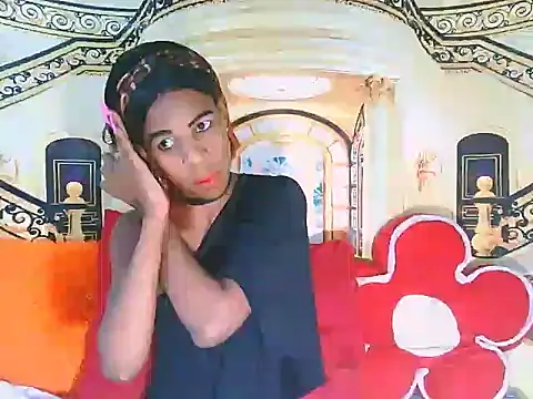 Snapshot of EbonySweetPeach chatting on May 5, 2026, 5:48 am EbonySweetPeach online show from May 5, 2026, 5:48 am