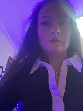 SamiiContreras  online show from May 21, 2026, 11:06 am