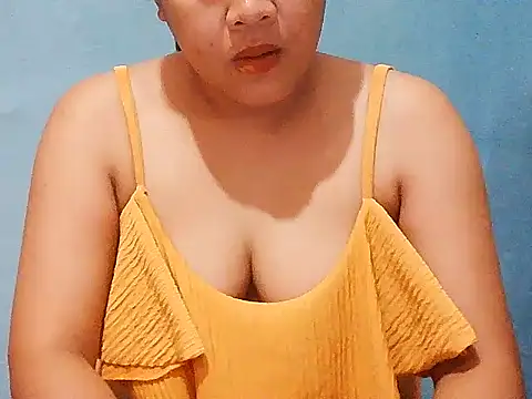 angel l0ve online show from May 6, 2026, 6:41 am