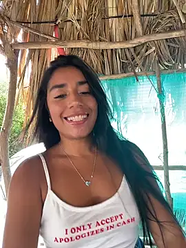 Snapshot of SaryJonex chatting on June 2, 2026, 3:14 pm SaryJonex online show from June 2, 2026, 3:14 pm