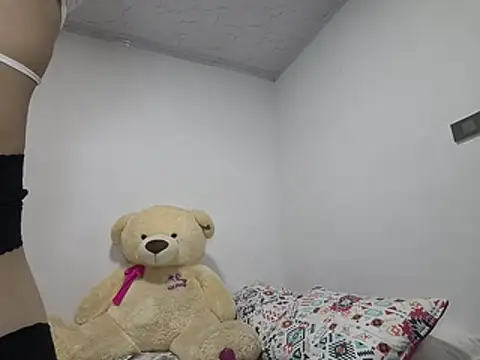 Snapshot of LONDON_ROSE chatting on June 7, 2026, 2:16 am LONDON ROSE online show from June 7, 2026, 2:16 am