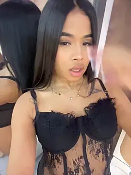 Snapshot of EmmaExoticaXXX chatting on May 13, 2026, 9:44 pm EmmaExoticaXXX online show from May 13, 2026, 9:44 pm