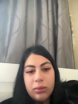 LilyLovell online show from April 27, 2026, 12:03 pm