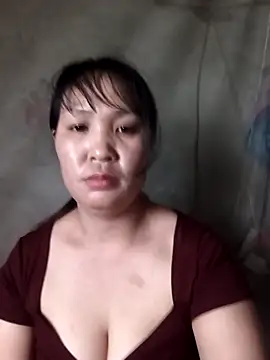 Snapshot of Beola-mi chatting on April 29, 2026, 7:56 am Beola-mi online show from April 29, 2026, 7:56 am