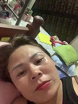 Snapshot of Helen-baby chatting on May 17, 2026, 7:06 am Helen-baby online show from May 17, 2026, 7:06 am