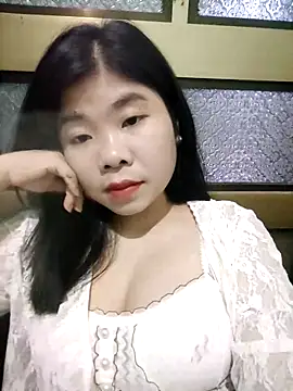 Snapshot of Ayti01 chatting on May 5, 2026, 5:37 am Ayti01 online show from May 5, 2026, 5:37 am
