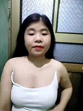 Snapshot of Ayti01 chatting on June 6, 2026, 3:17 pm Ayti01 online show from June 6, 2026, 3:17 pm