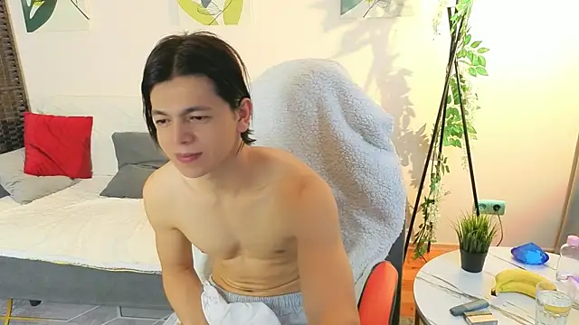 ItachiKage online show from April 24, 2026, 6:49 am