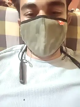 D-n-n-y69 online show from April 23, 2026, 6:21 pm