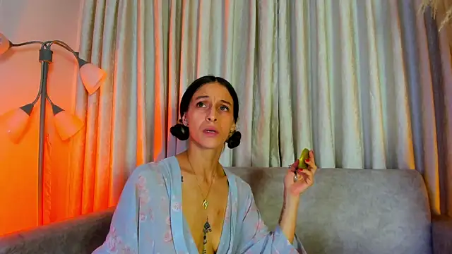 Snapshot of TinaJaneo_01 chatting on June 23, 2026, 7:39 am TinaJaneo 01 online show from June 23, 2026, 7:39 am
