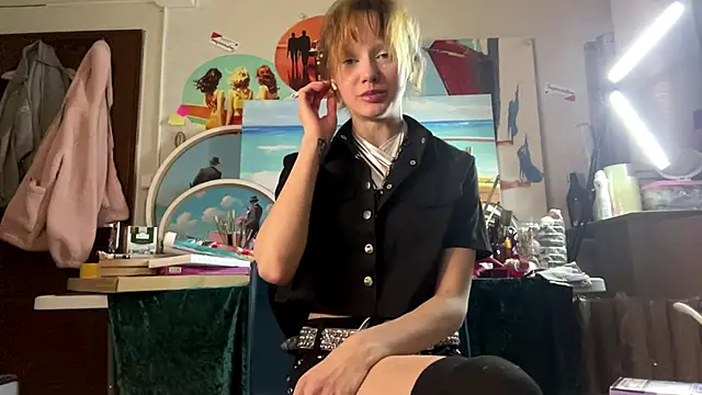 Snapshot of sarawhisperr chatting on April 25, 2026, 7:22 pm sarawhisperr online show from April 25, 2026, 7:22 pm