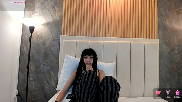 alice rossi4 online show from May 27, 2026, 11:29 am