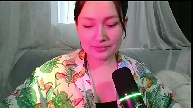 Tendre Amelia online show from May 21, 2026, 5:20 pm