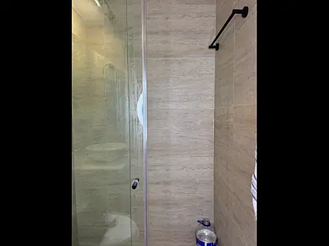 Snapshot of Iamcamilo__ chatting on May 17, 2026, 3:37 am Iamcamilo online show from May 17, 2026, 3:37 am