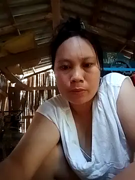 Snapshot of lanngoc2 chatting on May 12, 2026, 10:01 am lanngoc2 online show from May 12, 2026, 10:01 am
