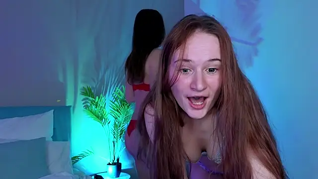 Magic bunnyy  online show from April 26, 2026, 7:39 am