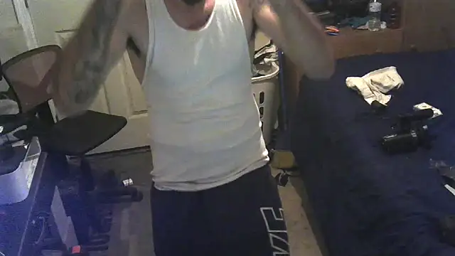 Snapshot of Johnny1991Blunt chatting on May 27, 2026, 2:41 am Johnny1991Blunt online show from May 27, 2026, 2:41 am