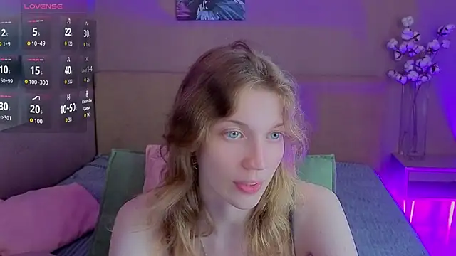 Emily Cartex online show from July 17, 2026, 5:58 am