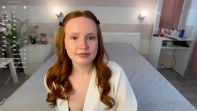 Snapshot of KikiBorn chatting on May 8, 2026, 8:08 am KikiBorn online show from May 8, 2026, 8:08 am