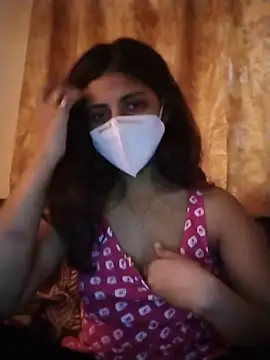 NAUGHTY-RASHI online show from May 20, 2026, 9:26 am