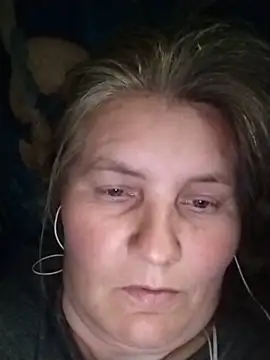 IrisMaris37 online show from May 28, 2026, 2:14 pm