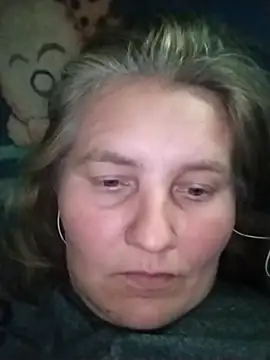IrisMaris37 online show from June 17, 2026, 1:34 pm