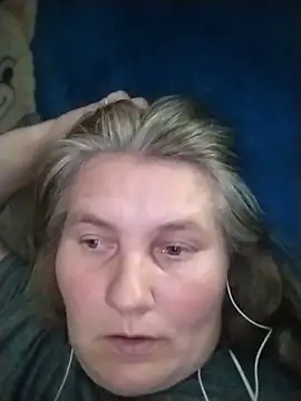 IrisMaris37 online show from June 19, 2026, 10:52 am