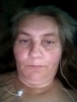 IrisMaris37 online show from June 27, 2026, 8:19 am