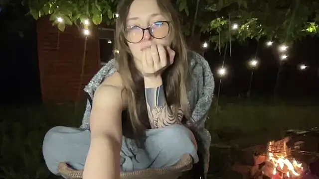 Snapshot of she_tora69 chatting on May 31, 2026, 7:04 pm she tora69 online show from May 31, 2026, 7:04 pm