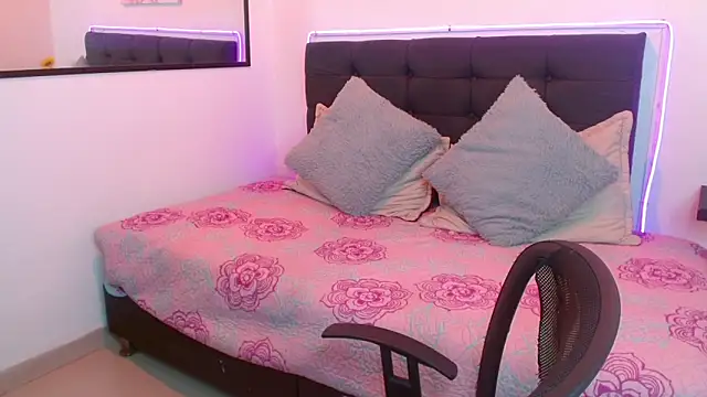 Snapshot of Meliissa_xxxx chatting on May 31, 2026, 3:08 pm Meliissa xxxx online show from May 31, 2026, 3:08 pm
