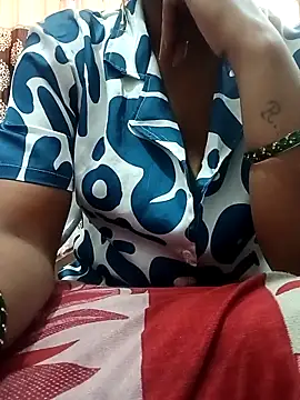 Snapshot of rehana_love chatting on May 14, 2026, 4:19 am rehana love online show from May 14, 2026, 4:19 am