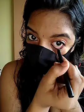 vanika2000 online show from April 27, 2026, 7:28 am