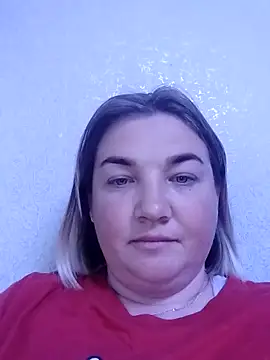 MiyaOlliver online show from April 26, 2026, 3:32 pm