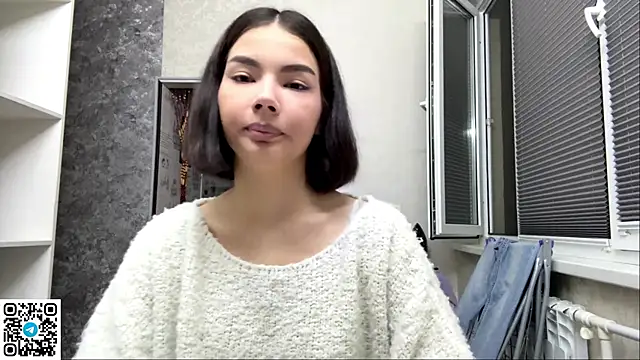 Snapshot of MarylnMonnier chatting on May 21, 2026, 7:10 pm MarylnMonnier online show from May 21, 2026, 7:10 pm