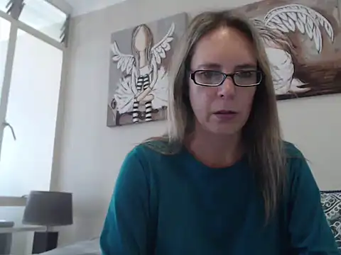 Snapshot of blondiesin50 chatting on May 8, 2026, 9:03 am blondiesin50 online show from May 8, 2026, 9:03 am