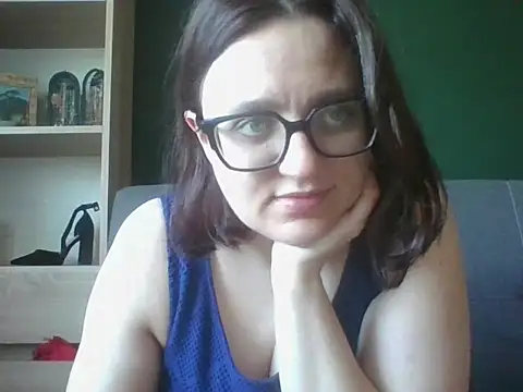 Snapshot of sensual_paris chatting on April 28, 2026, 5:34 am sensual paris online show from April 28, 2026, 5:34 am