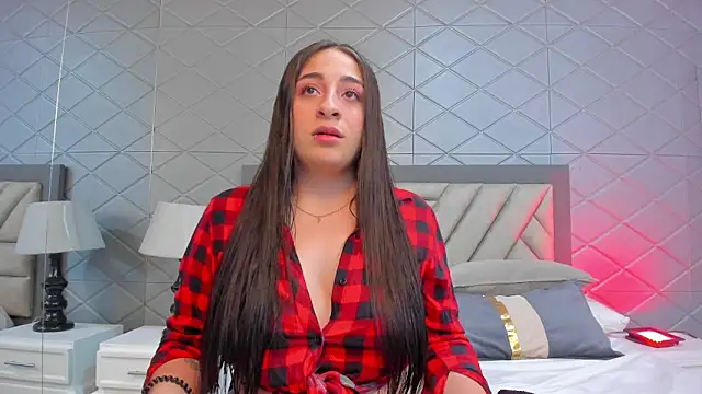 Snapshot of CharyLin chatting on May 13, 2026, 3:26 am CharyLin online show from May 13, 2026, 3:26 am