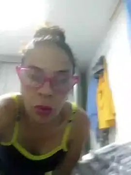 Ragnia Duxx online show from July 28, 2026, 4:19 am