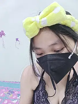 silkyhairs online show from May 19, 2026, 10:32 am