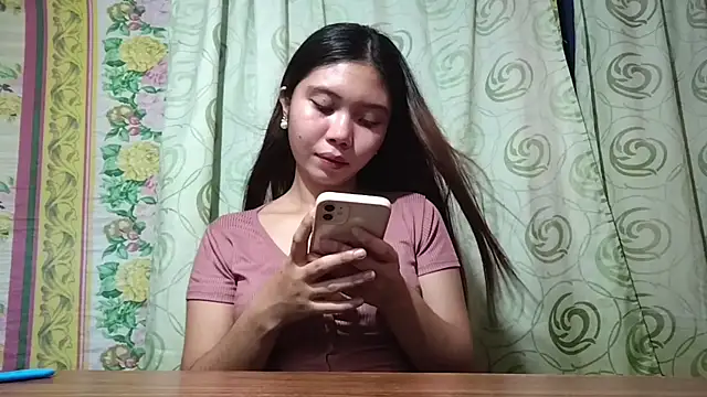 Snapshot of RegenaKhanponaphan chatting on May 21, 2026, 1:12 am RegenaKhanponaphan online show from May 21, 2026, 1:12 am