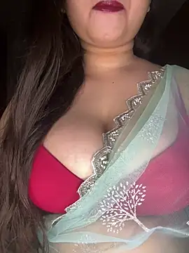 Naughty pooja44 online show from April 29, 2026, 7:53 pm