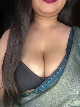 Snapshot of Naughty_pooja44 chatting on May 9, 2026, 8:52 am Naughty pooja44 online show from May 9, 2026, 8:52 am