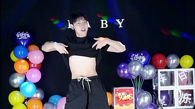 lucky-love888 online show from June 5, 2026, 10:32 am