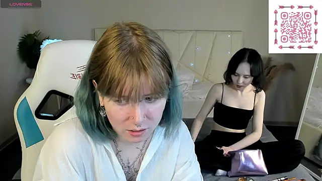 Snapshot of Elira_Vane chatting on May 27, 2026, 3:03 am Elira Vane online show from May 27, 2026, 3:03 am