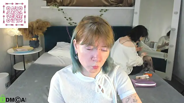 Snapshot of Elira_Vane chatting on May 30, 2026, 2:52 am Elira Vane online show from May 30, 2026, 2:52 am